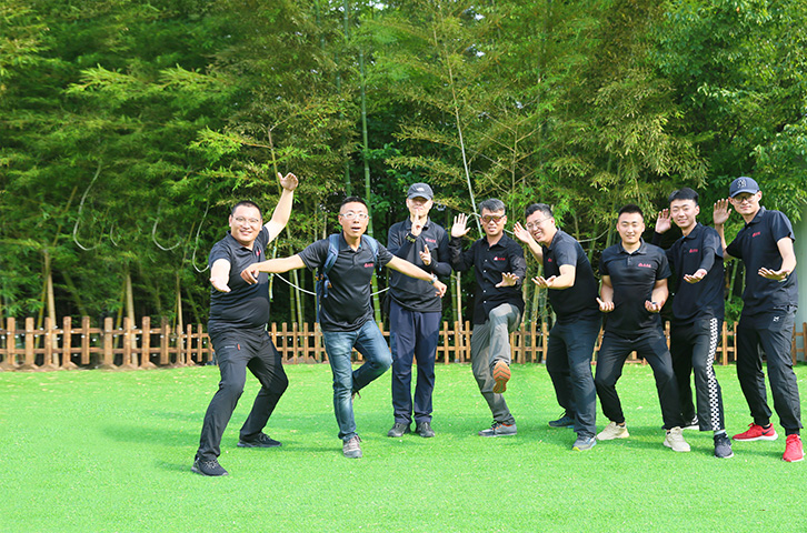 青島拓展|青島拓展訓(xùn)練|定制化團(tuán)隊建設(shè)服務(wù)-青島眾行遠(yuǎn)管理咨詢